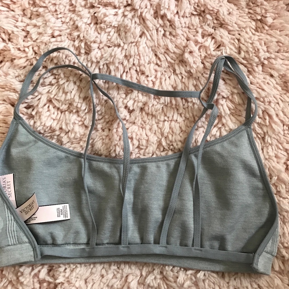 🛍VS Seamless Cable Print Bralette! - Picture 3 of 4
